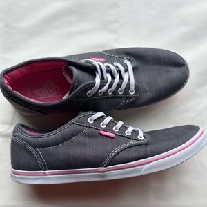 Vans Low Top Snake Grey Pink Canvas Lace Up Skate Shoes Womens Size 9.5